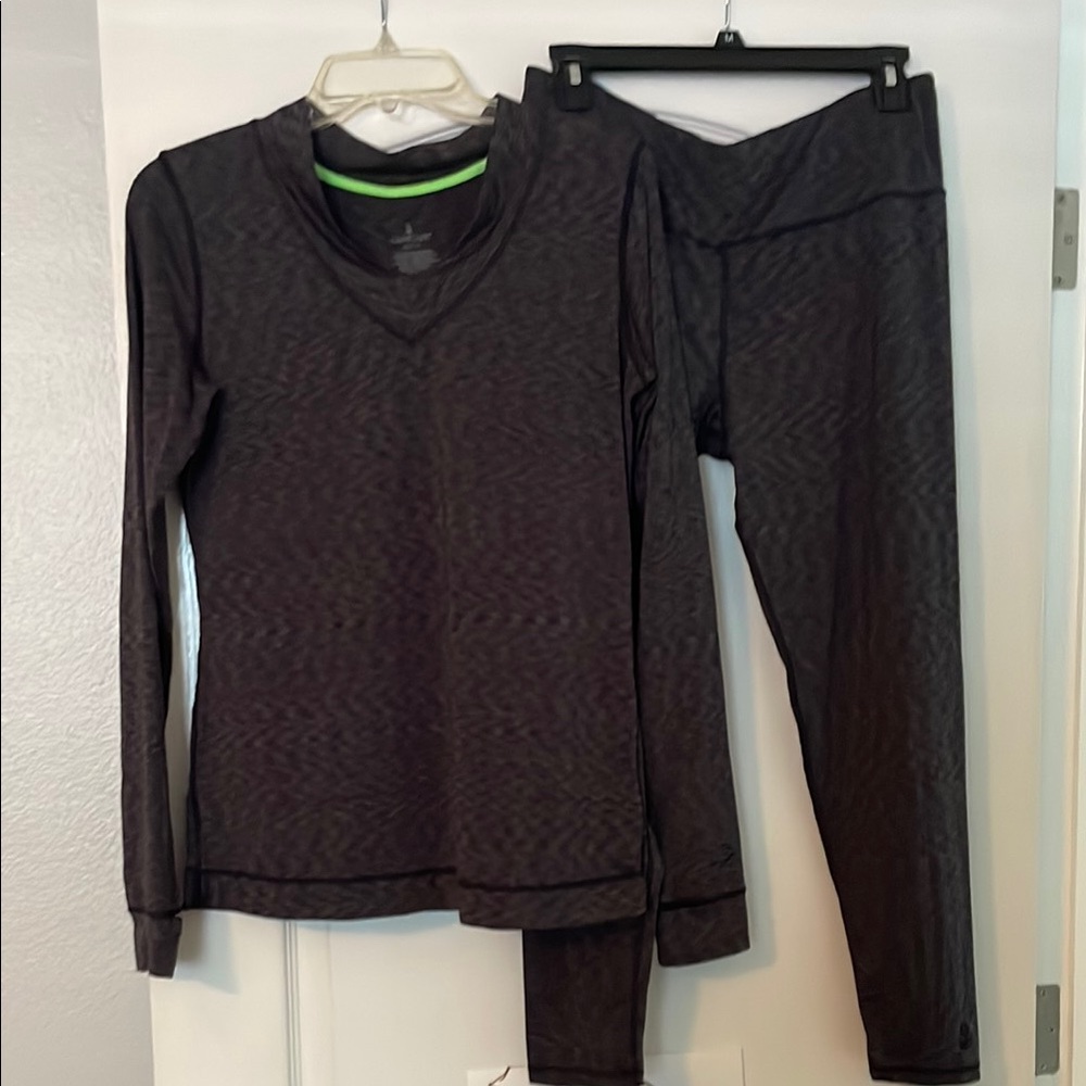 Cuddl Duds Gray Long Sleeve Top and Leggings Set